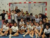 Dos equipos de Balonmano Alevín del colegio Fahuarán se proclaman campeones regionales