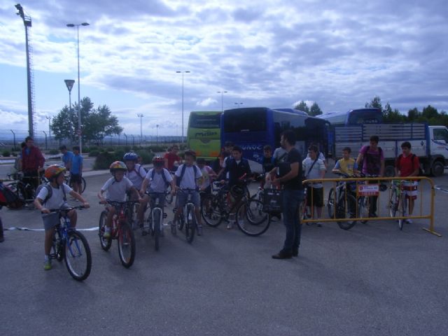 Veinte escolares totaneros participaron en la final regional de Triatlón de Deporte Escolar celebrada en Yecla, Foto 2