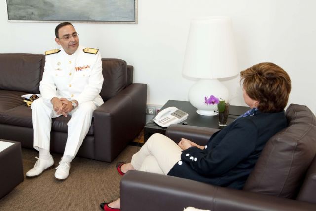 Fernando de Querol se despide de la alcaldesa - 2, Foto 2