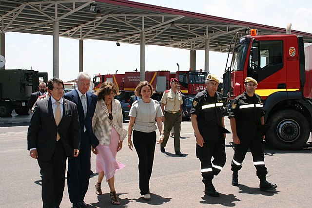 La ministra de Defensa preside un acto de reconocimiento a la Agrupación Táctica ´Lorca´ - 1, Foto 1