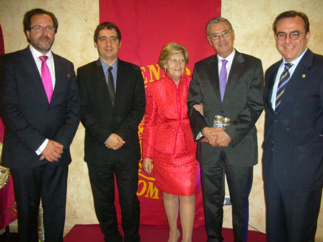 El Senado Romano de Cartagena otorga la Doble Corona Murada a Enrique Nieto - 1, Foto 1