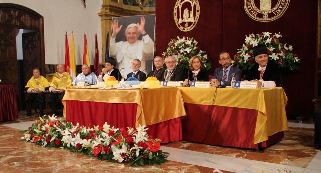 Festividad de San Antonio de Padua 2011, patrón de la Universidad Católica San Antonio de Murcia (UCAM) - 1, Foto 1