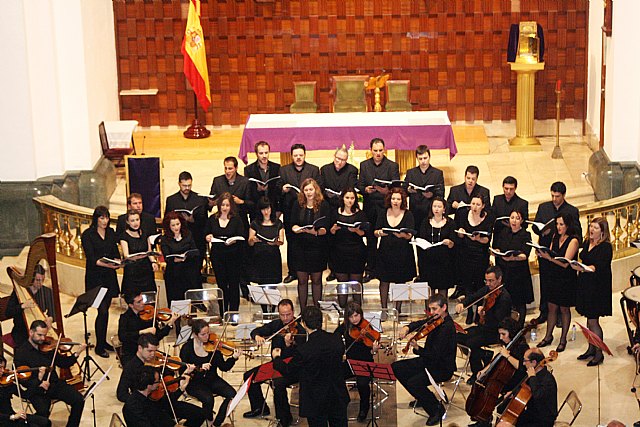 Gran éxito de la Coral “Vox Musicalis” en los conciertos ofrecidos para “Espacios Sonoros’11”, Foto 1