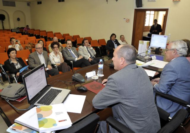 La Universidad de Murcia edita la Memoria de Responsabilidad Social - 1, Foto 1