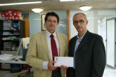 El municipio francés de Adissan entrega al alcalde de Lorca una ayuda económica para los damnificados por los terremotos