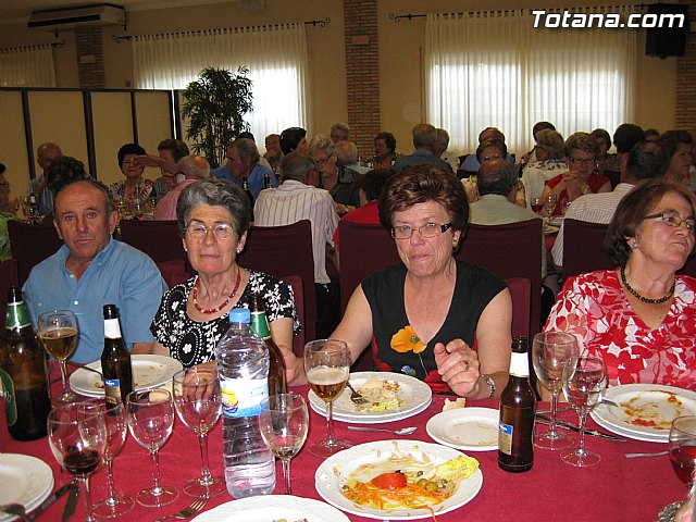 Numerosas personas asistieron a la comida de fin de temporada organizada en el marco de las Fiestas de las Personas Mayores de Totana2011 - 14