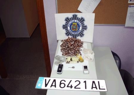 La Policía Local incauta 201 bellotas de resina de hachís - 1, Foto 1
