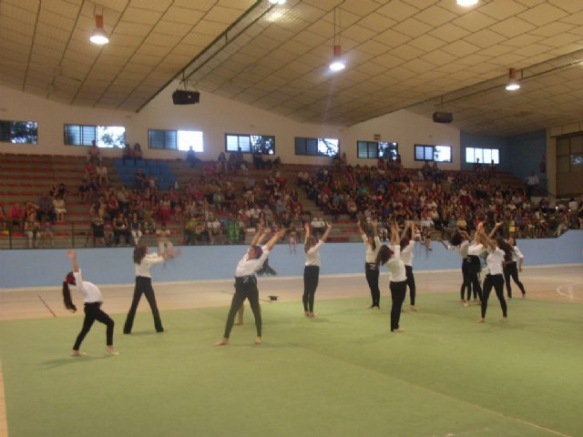 La concejalía de Deportes clausuró la Escuela Deportiva Municipal de Gimnasia Rítmica, Foto 3