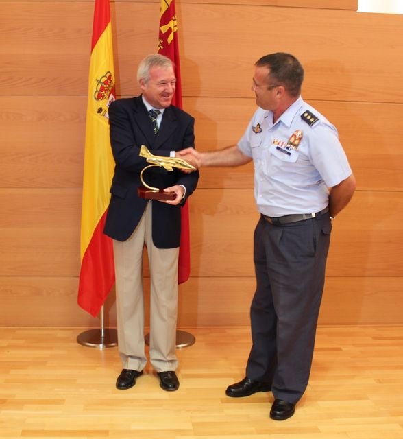 Valcárcel despide a los alumnos de la Academia General del Aire que finalizan sus estudios en la Región - 4, Foto 4