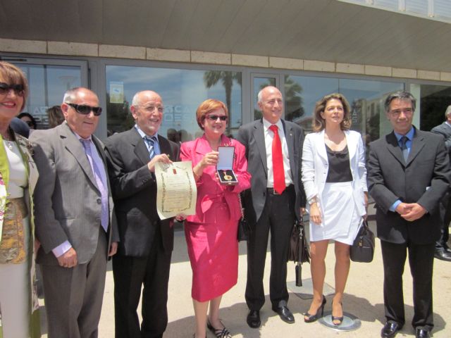 Amites-Totana estuvo presente en el acto de entrega de “La Medalla de Oro” a la ONG Internacional Telfono de la Esperanza - 1