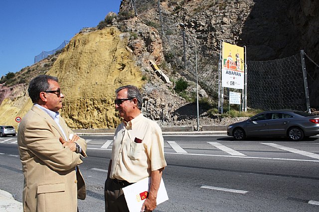 Obras Públicas concluye la instalación de un nuevo sistema contra desprendimientos en la conexión de Abarán con la A-30 - 1, Foto 1