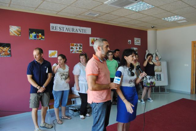 Los alumnos de Aidemar despiden con un espectáculo  su curso de fomento de la lectura en la biblioteca municipal - 1, Foto 1