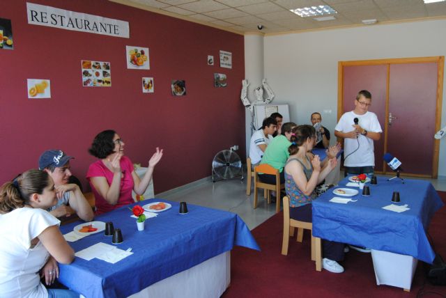 Los alumnos de Aidemar despiden con un espectáculo  su curso de fomento de la lectura en la biblioteca municipal - 2, Foto 2