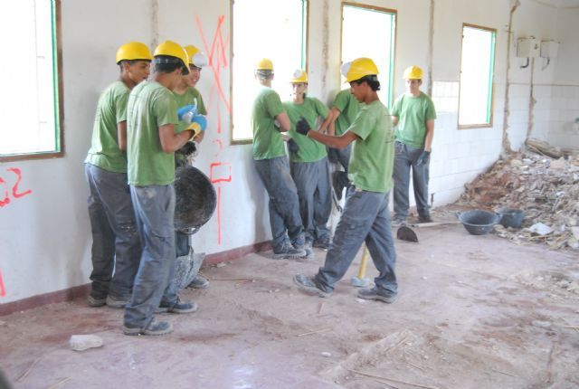 El ayuntamiento de Totana solicita financiación al SEF para llevar a cabo el proyecto de la escuela taller Casa de las Monjas II, Foto 1