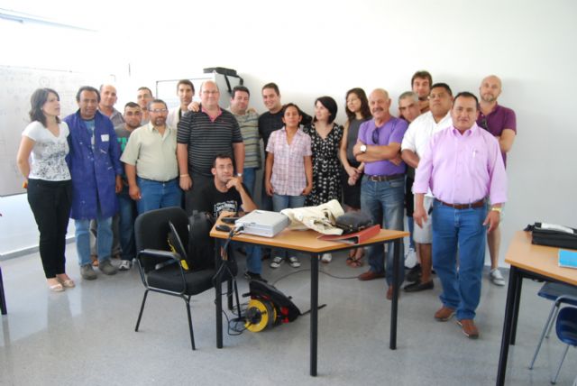 Clausuran el curso de Mantenimiento básico de edificios, Foto 1