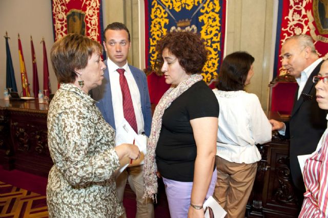 Los grupos municipales se rebajan sus asignaciones y personal - 4, Foto 4