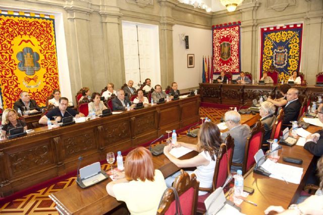 Los grupos municipales se rebajan sus asignaciones y personal - 5, Foto 5