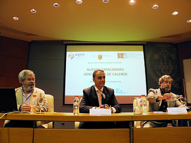 La Comunidad muestra a los emprendedores de la Región las oportunidades de negocio que ofrece la eficiencia energética en edificios - 1, Foto 1