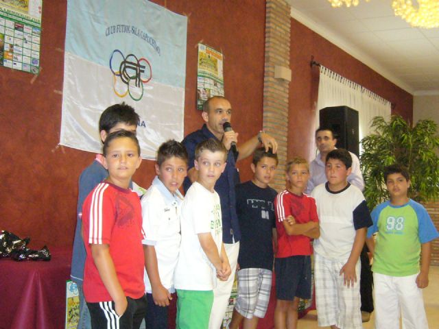 El Club Ftbol-Sala Capuchinos pone el broche de oro a la temporada 2010-11 - 2