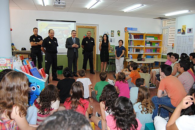 Cuerpo Nacional de Policía y Guardia Civil han impartido 401 charlas en centros escolares para mejorar la seguridad y prevenir malos hábitos - 1, Foto 1