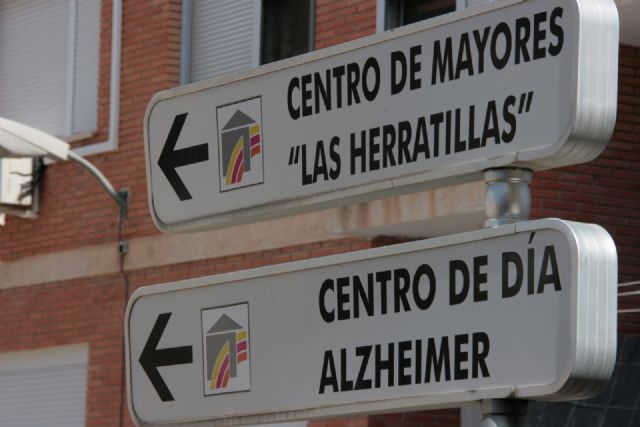 El Ayuntamiento acuerda con la Región triplicar las plazas del convenio del centro de día de mayores dependientes - 1, Foto 1