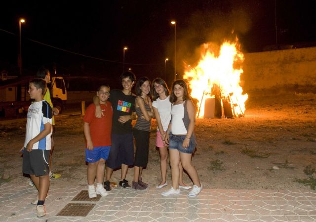 Bomberos y Protección Civil advierten de los riesgos en las hogueras de San Juan - 1, Foto 1