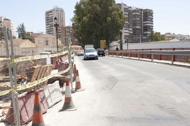 El Puente del Barrio de la Concepción y Peroniño ya están abiertos al tráfico - 3, Foto 3