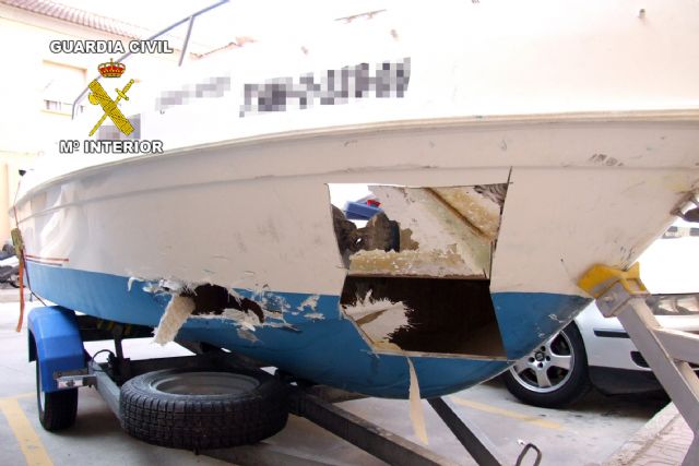 La Guardia Civil, tras la intervención de la Policía Local de Águilas, incauta media tonelada de hachís en embarcaciones de recreo - 2, Foto 2