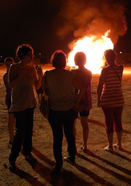 Lorquí vive una Noche de San Juan llena de fuego y magia - 4, Foto 4
