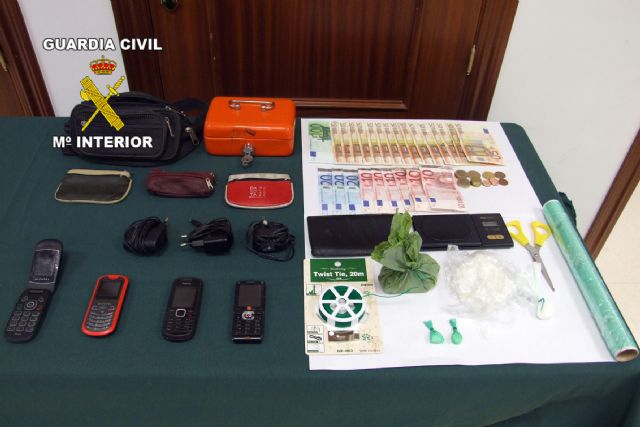La Guardia Civil desmantela un importante punto de venta y distribución de cocaína en Moratalla - 2, Foto 2