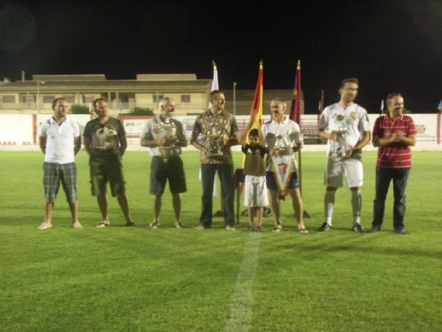 El equipo La Décima-Alumar se proclamó campeón del I Torneo de Clausura de Fútbol Aficionado, Foto 3