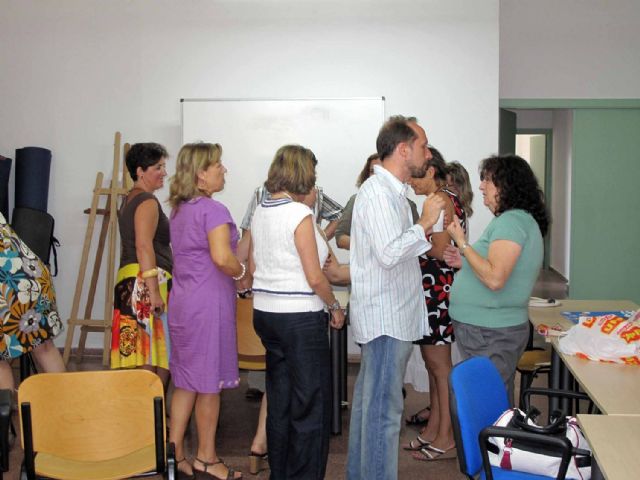 Treinta personas clausuran el taller de cerámica y modelado - 2, Foto 2
