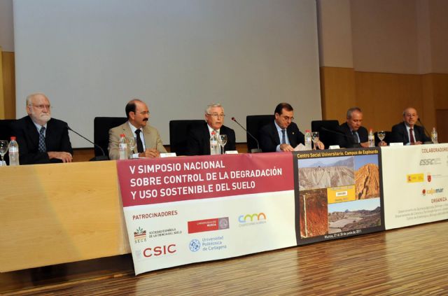 Un simposio estudia en la Universidad de Murcia la degradación del suelo en España - 1, Foto 1