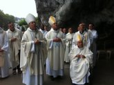 Mons. Lorca Planes preside una Misa en la Gruta para clausurar la peregrinación de la Hospitalidad de Lourdes