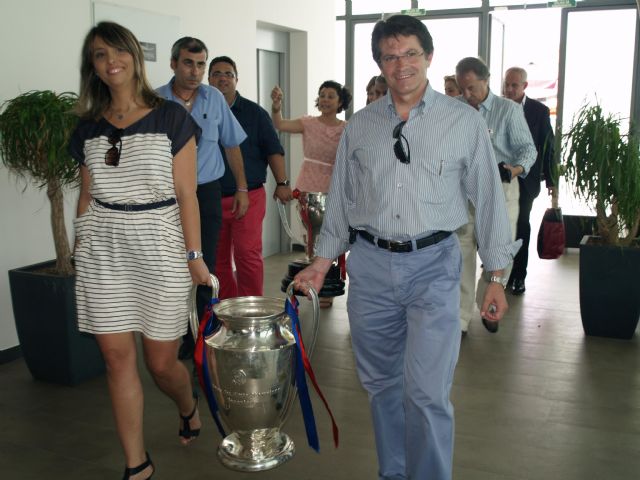 La Federacin de Peñas Barcelonistas de la Regin de Murcia y el FC Barcelona con los afectados por el terremoto de Lorca - 1