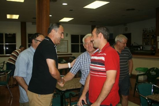 La alcaldesa y el concejal de Deportes felicitan al nuevo presidente del Olímpico de Totana, Foto 1