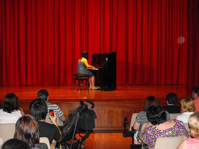 The piano students of Professor Cecilia Aznar at the Music Academy of Totana, held its final hearing of course, Foto 3