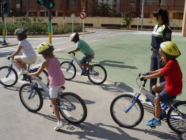 Divertirse en verano aprendiendo educación vial - 1, Foto 1