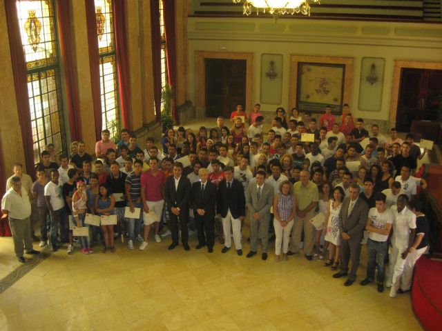 Los alumnos de Cualificación Profesional Inicial reciben sus diplomas - 1, Foto 1