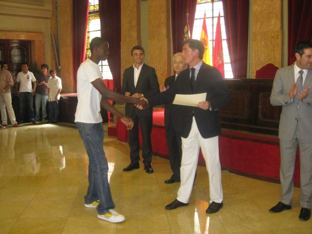 Los alumnos de Cualificación Profesional Inicial reciben sus diplomas - 2, Foto 2