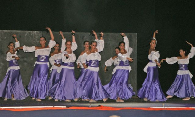 La XII Edición del Festival Flamenco de Puerto Lumbreras congregó a cerca de 1.000 personas con la interpretación bailada de la obra 'El Quijote' - 2, Foto 2