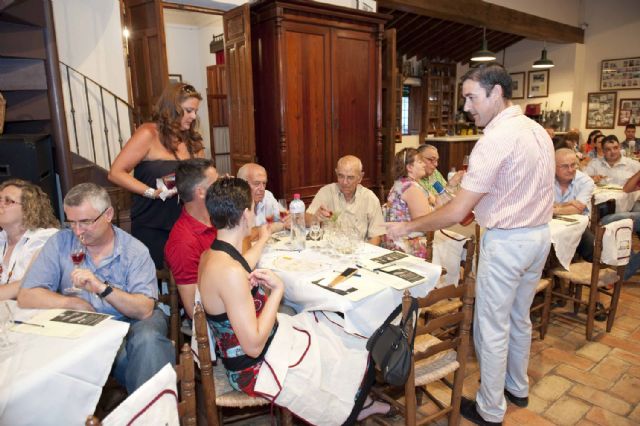 El mejor vino de la tierra abre el Festival de Folclore de Cartagena - 4, Foto 4