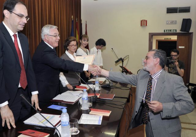 José Luna Borge gana el Premio de Poesía Dionisia García-Universidad de Murcia - 2, Foto 2