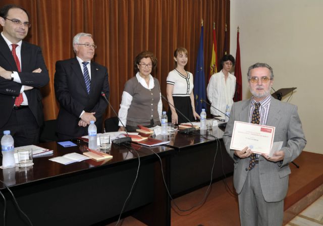 José Luna Borge gana el Premio de Poesía Dionisia García-Universidad de Murcia - 3, Foto 3