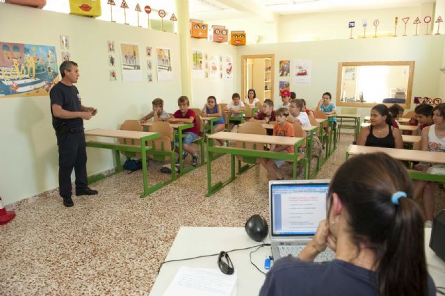 Se divierten en verano aprendiendo seguridad vial - 1, Foto 1