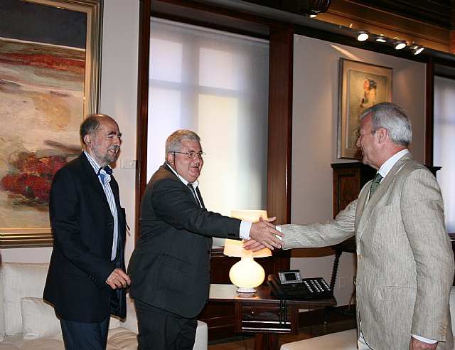 Valcárcel recibe a los miembros del Comité Lorca 11 de Mayo - 1, Foto 1