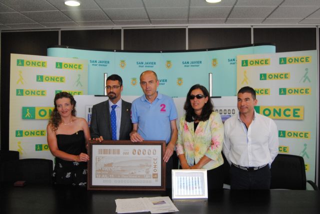 Cinco millones de cupones de la ONCE promocionarán en toda España la Playa Mistral de La Manga, en San Javier - 1, Foto 1