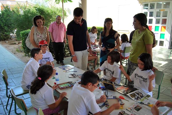 El alcalde del municipio, Alfonso Fernando Cern Morales, visita a los niños del Educaverano, Foto 2