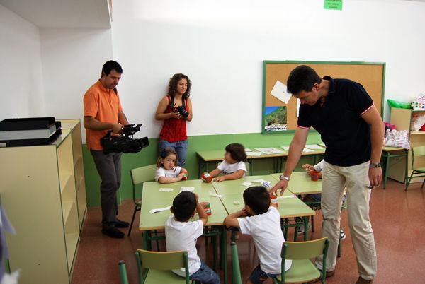 El alcalde del municipio, Alfonso Fernando Cern Morales, visita a los niños del Educaverano, Foto 9