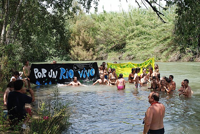 Ecologistas en Acción y Río Ríe celebran el Big Jump 2011 en Cieza - 1, Foto 1